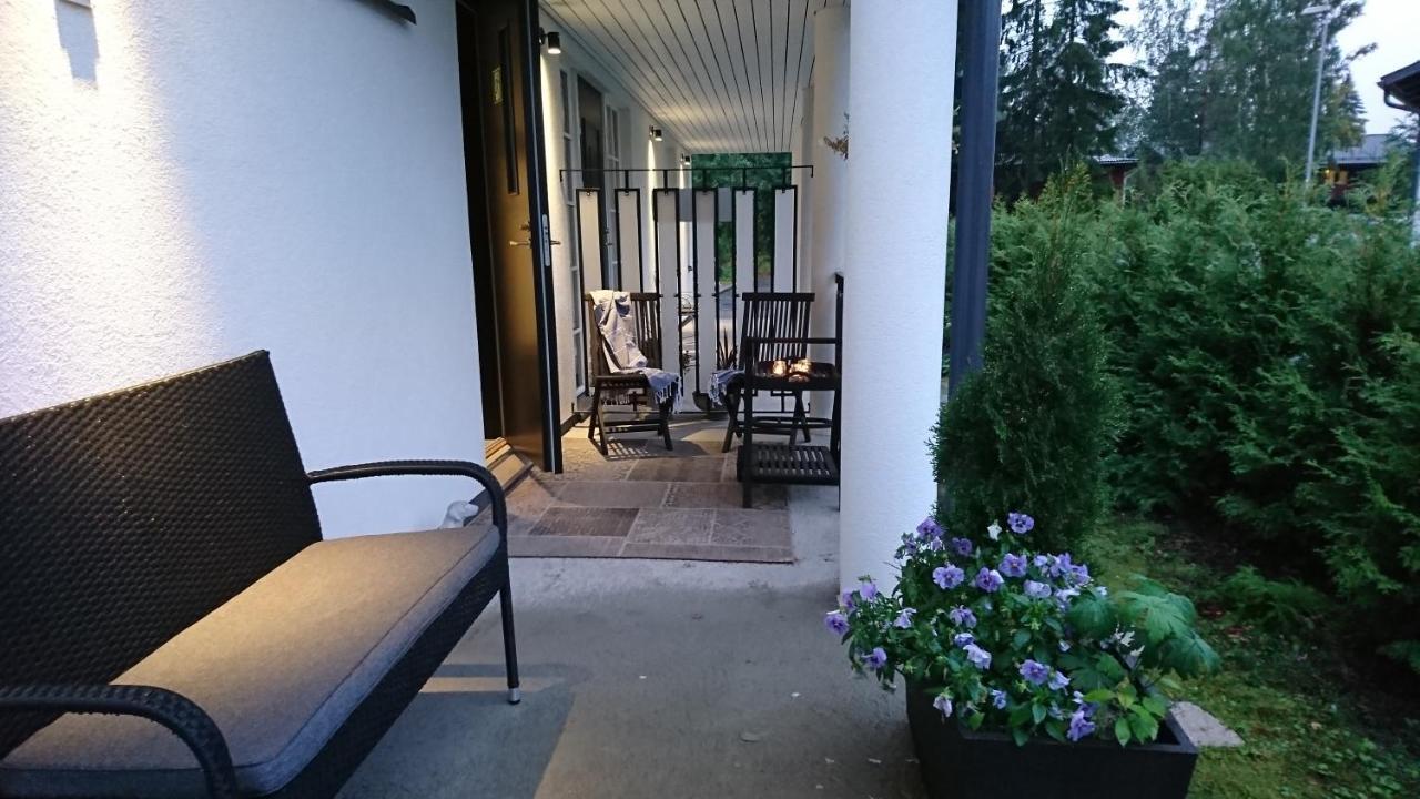 Villa Jokivarsi Bed & Breakfast Vantaa Ngoại thất bức ảnh